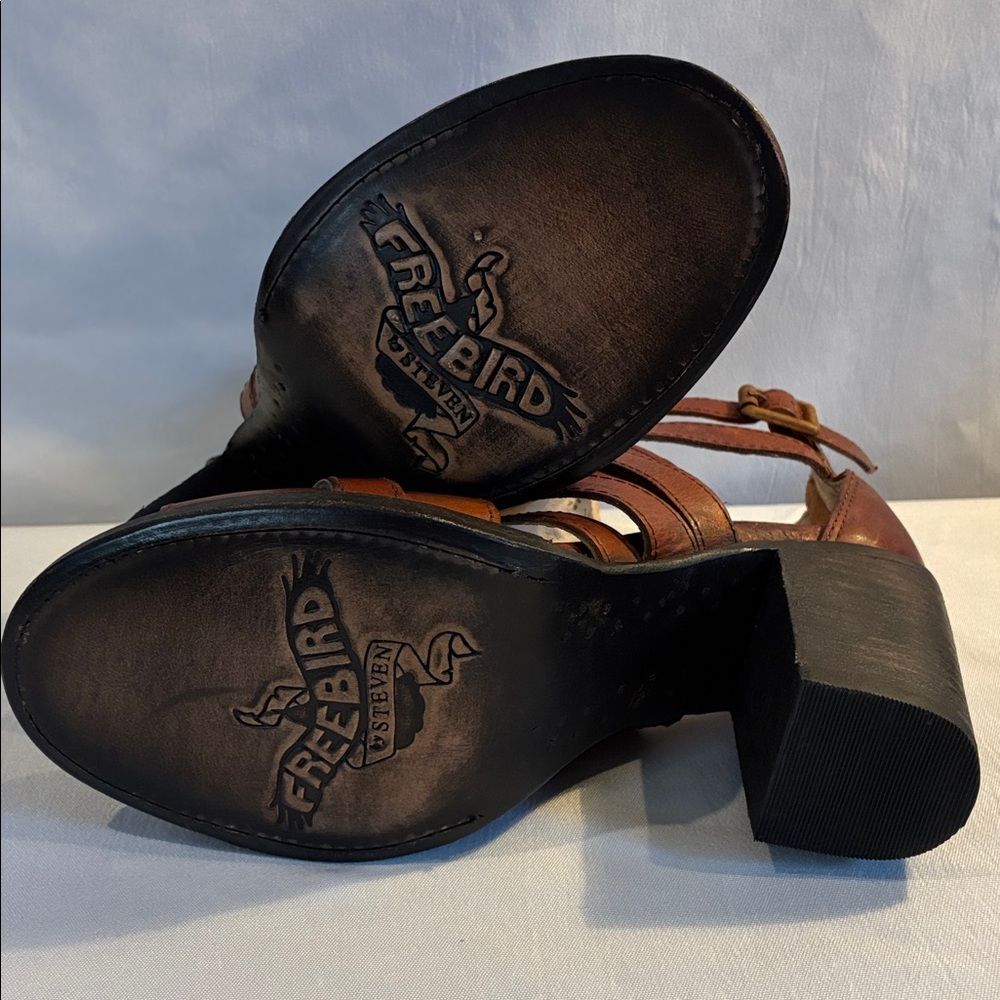 NWT Freebird by Steven Claw strappy block heel distressed brown leather sandals - Picture 9 of 15